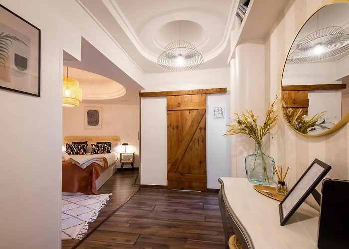 Cozy In Front Of The 아파트 *